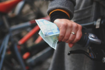 bicycle-money